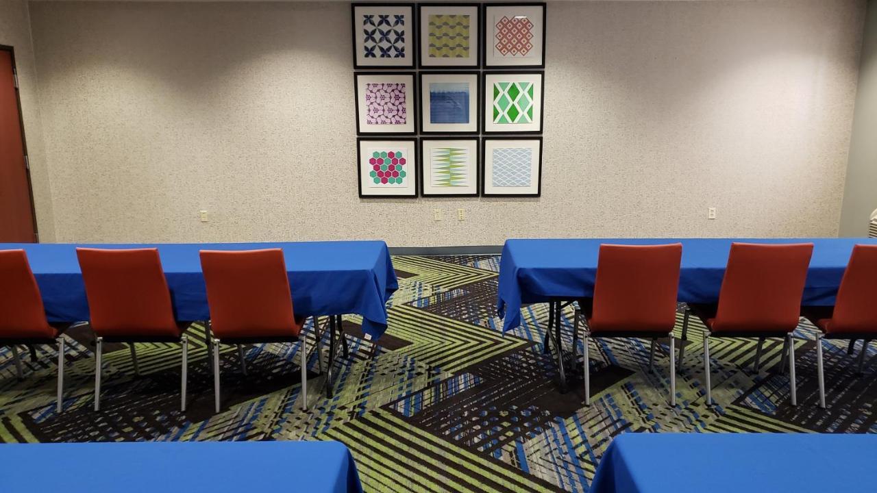 Holiday Inn Express Hotel And Suites Weslaco By Ihg Zewnętrze zdjęcie