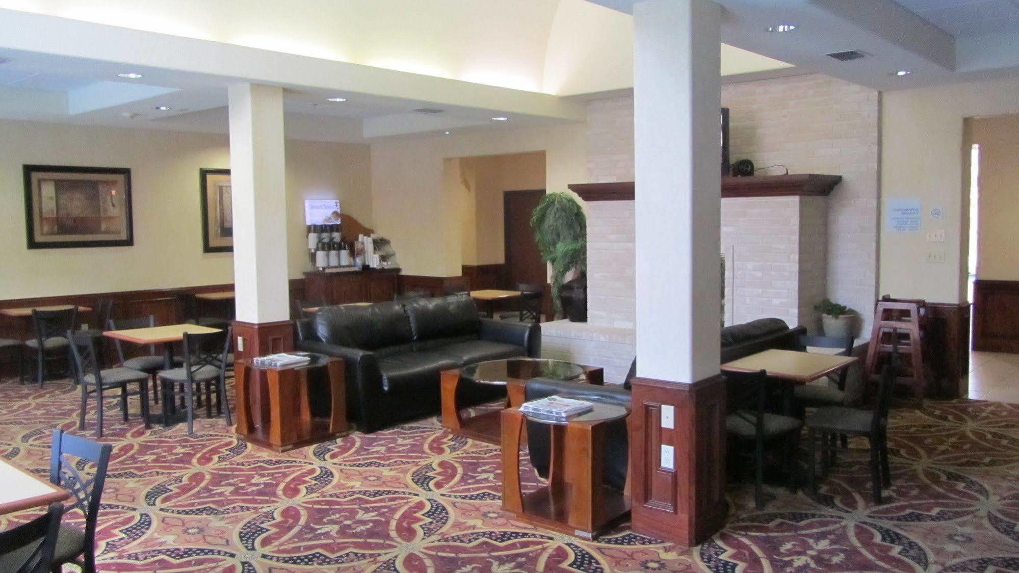 Holiday Inn Express Hotel And Suites Weslaco By Ihg Zewnętrze zdjęcie