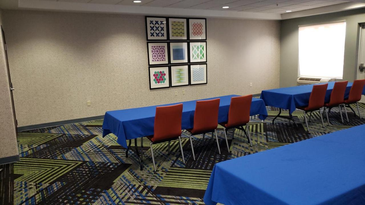 Holiday Inn Express Hotel And Suites Weslaco By Ihg Zewnętrze zdjęcie