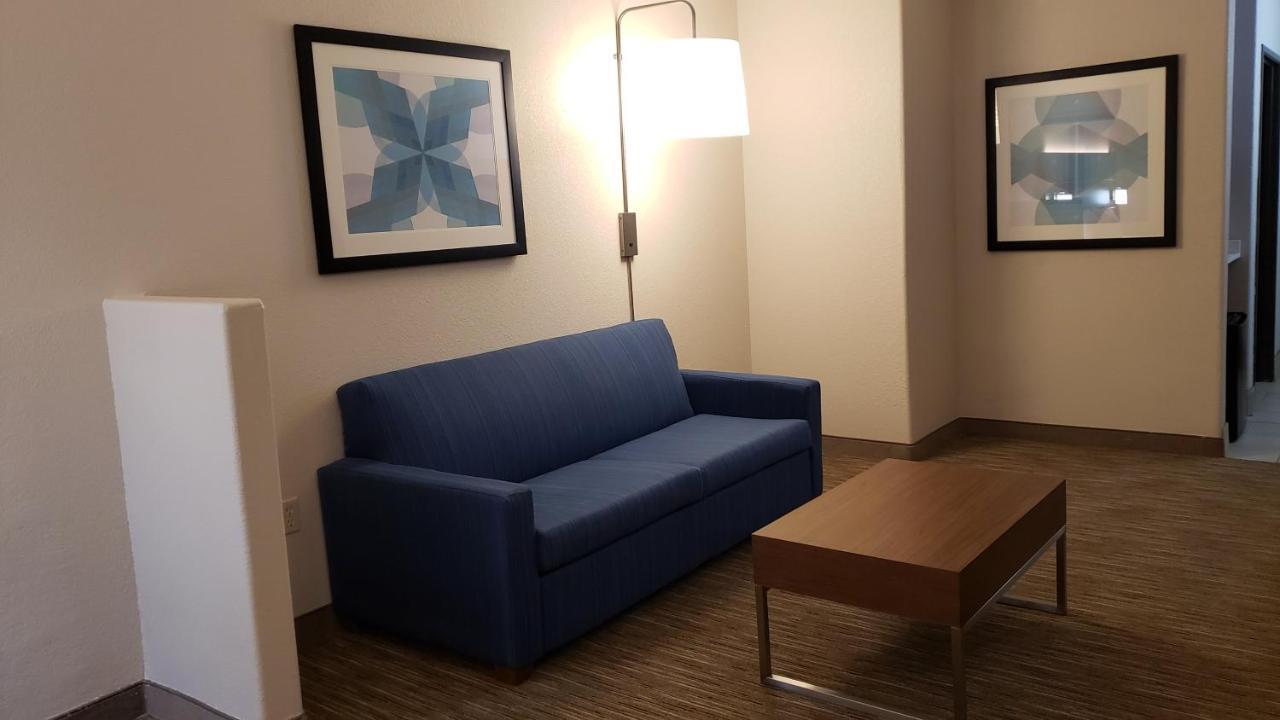 Holiday Inn Express Hotel And Suites Weslaco By Ihg Zewnętrze zdjęcie